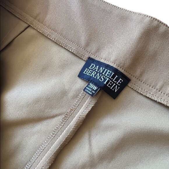 Danielle Bernstein shorts  - Picture 5 of 7